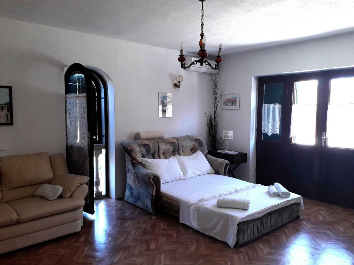 Apartmani Bepina Supetar Εξωτερικό φωτογραφία