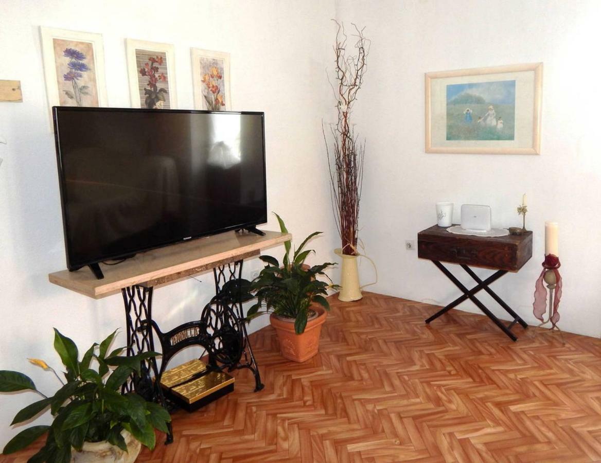 Apartmani Bepina Supetar Εξωτερικό φωτογραφία